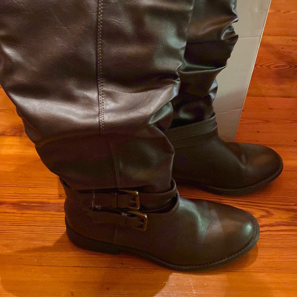 Women’s 7.5 riding boots